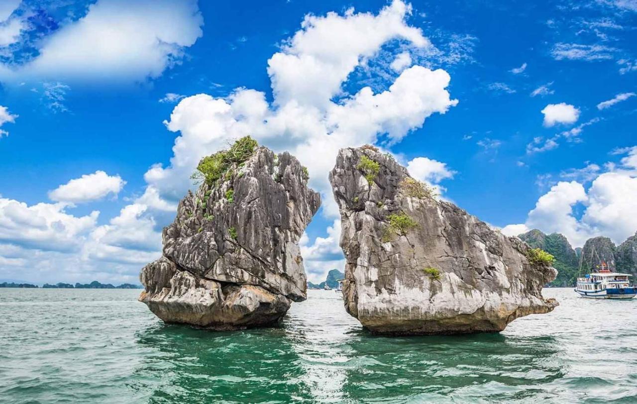 An Phu Ha Long Luxury Hotel Exterior photo